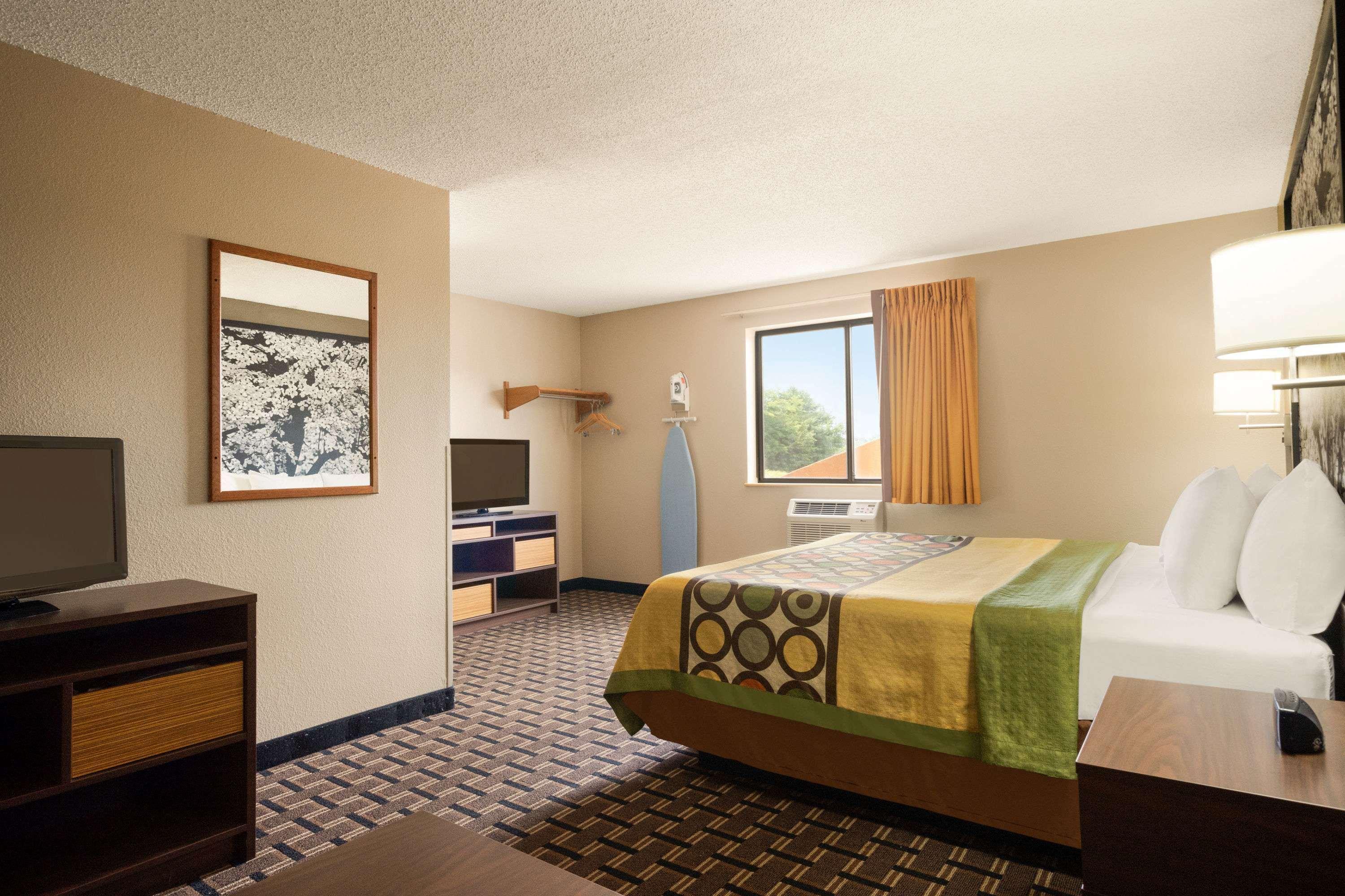 Super 8 By Wyndham Mayfield Exterior foto